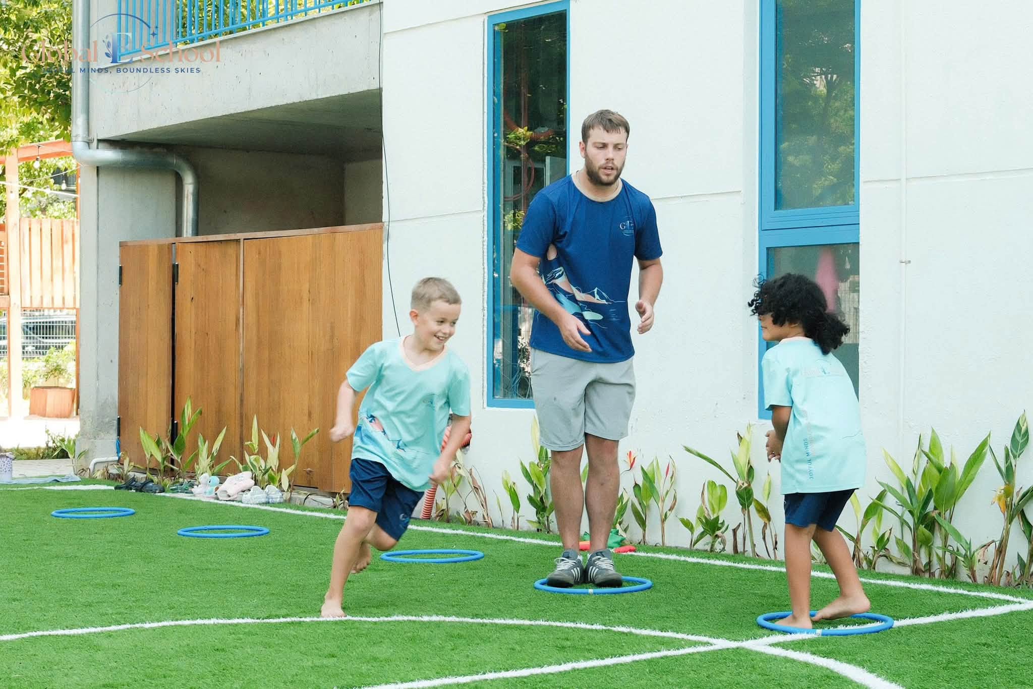 GROWING STRONG THROUGH PLAY | GES OUTDOOR PE
